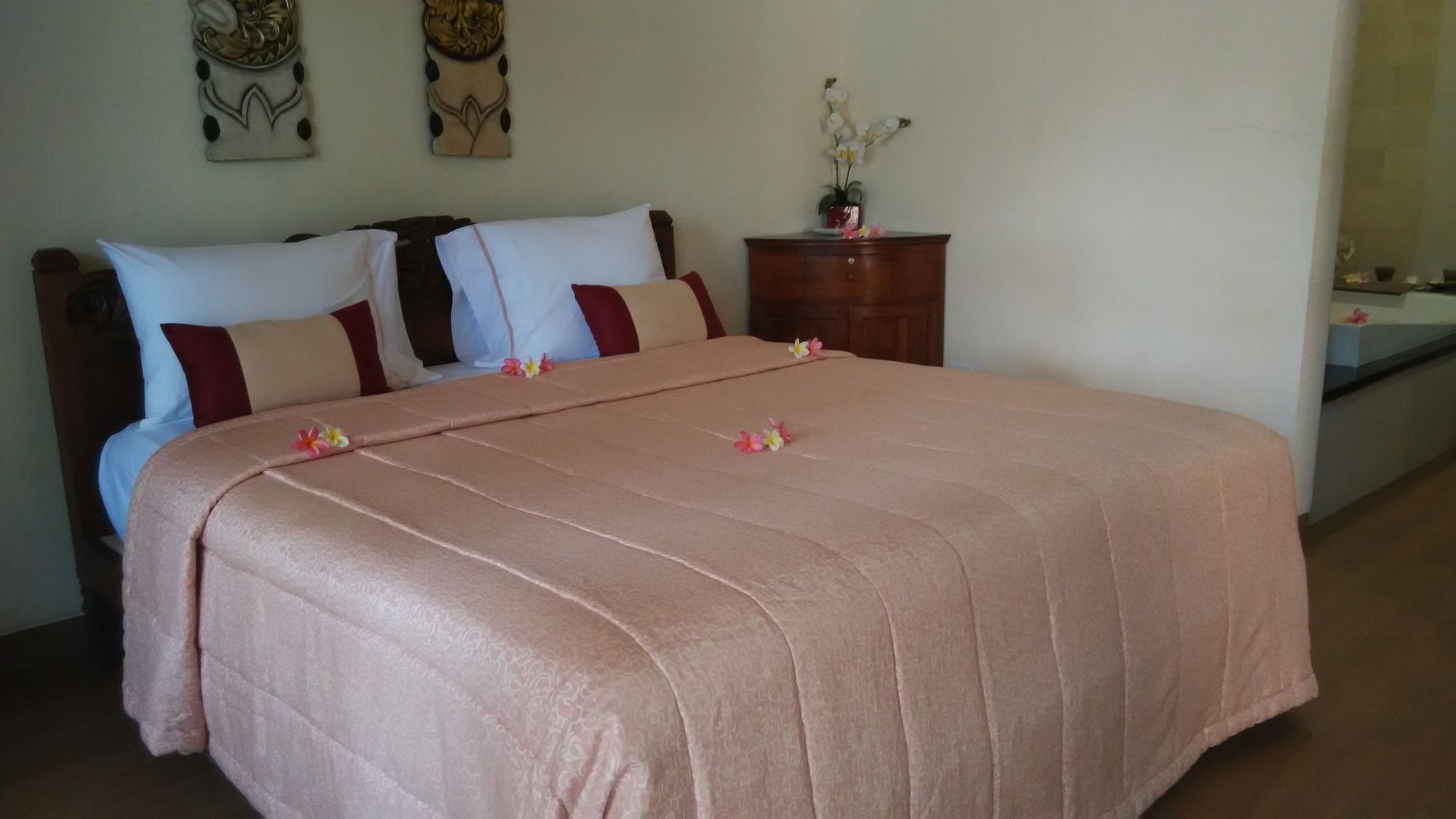 Hotel Melamun Ловина Экстерьер фото